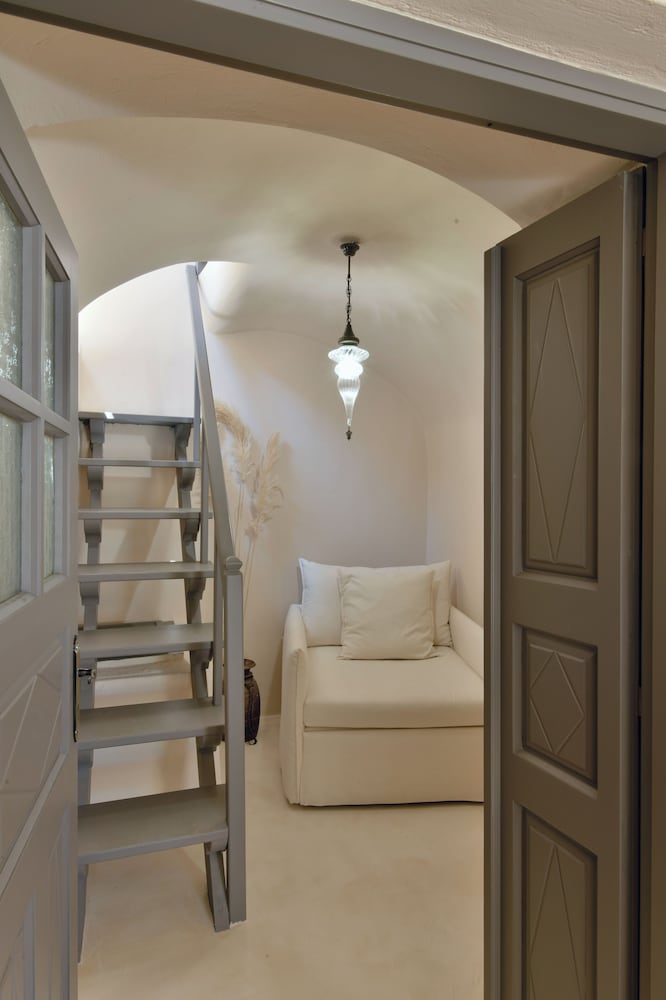 Фото Oia Unique Homes by K&k