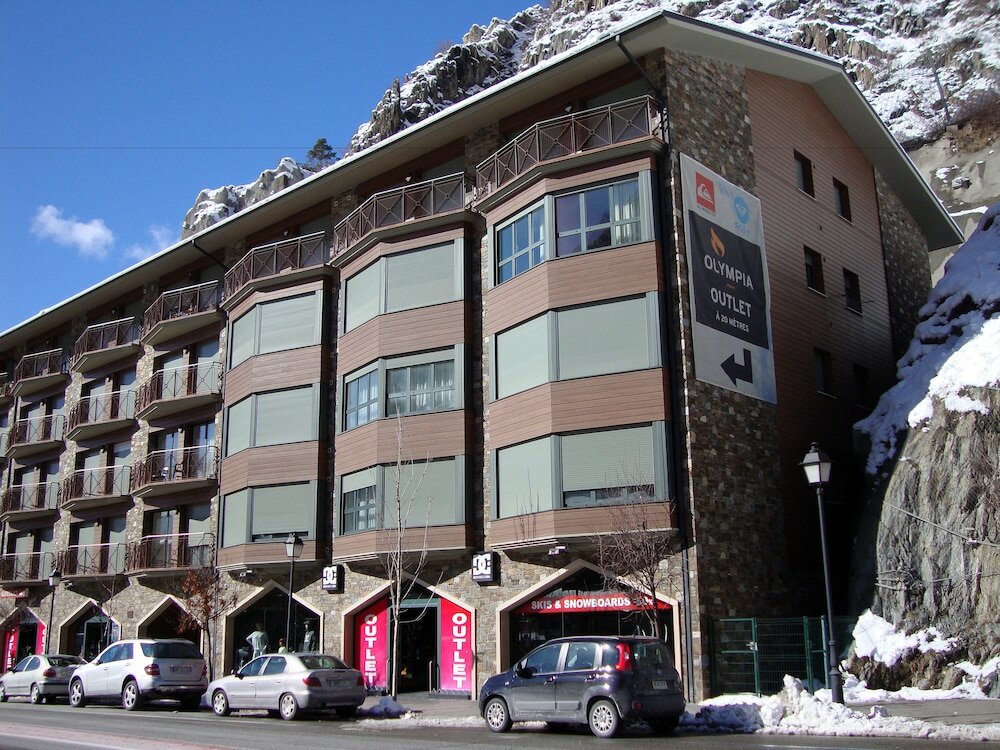 Фото отеля 1