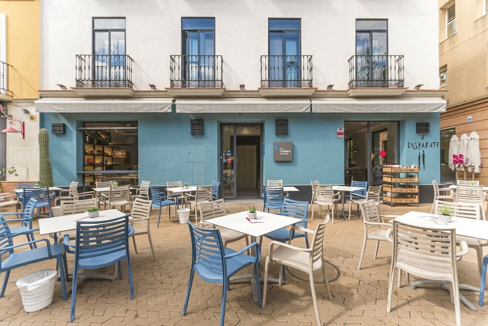 Фото The Corner House