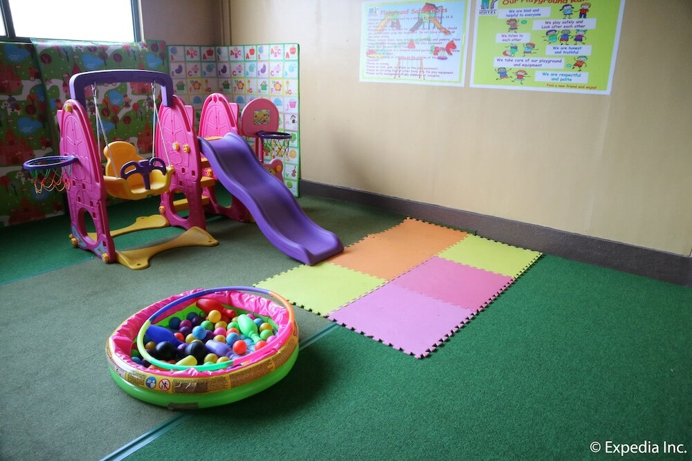 Фото Magallanes Square Hotel