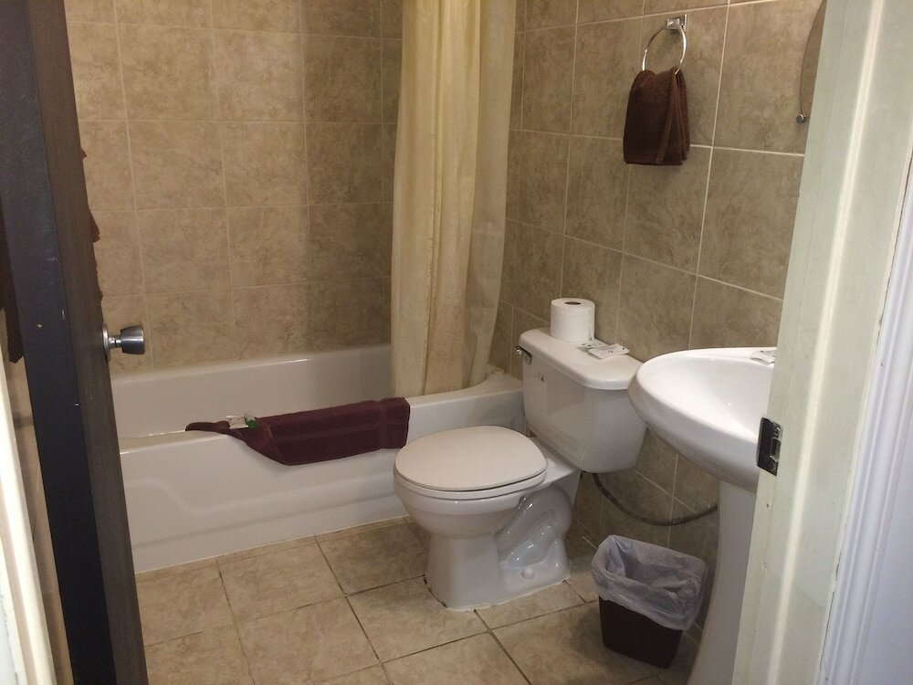 Фото Esterhazy Motor Hotel