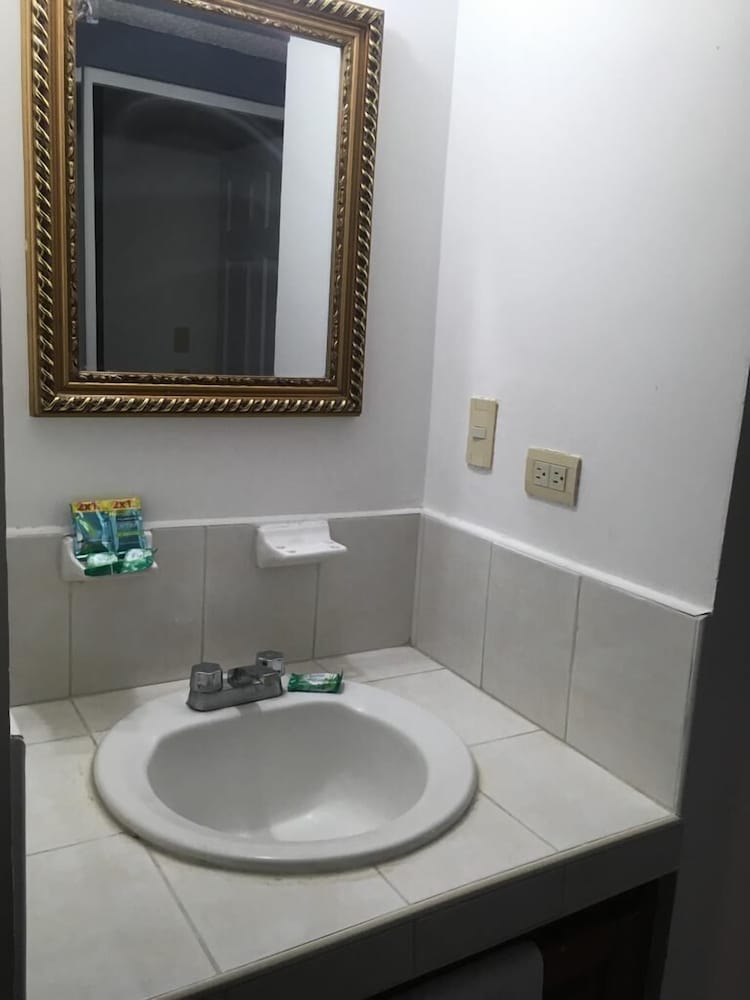 Фото Suites Cervantes