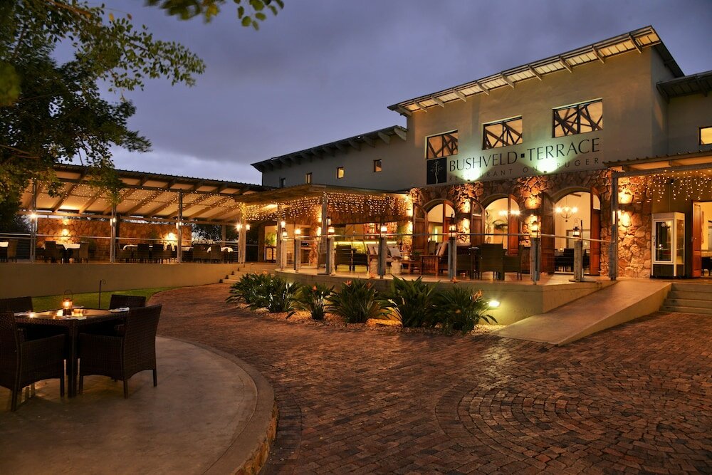 Фото отеля 2