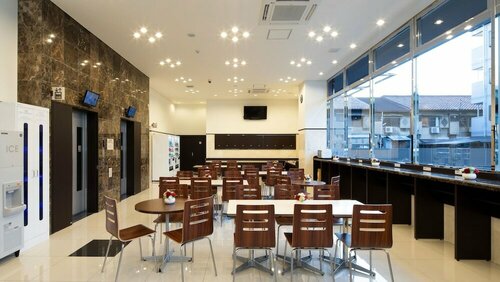 Гостиница Toyoko Inn Chiba Makuhari в Тибе