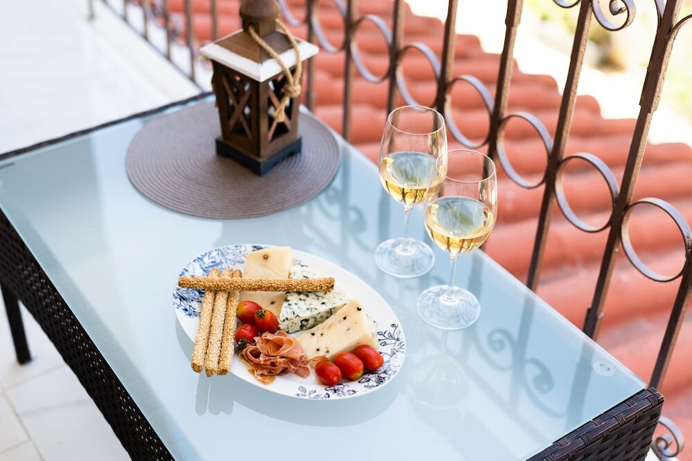 Фото Virvilis Apartments