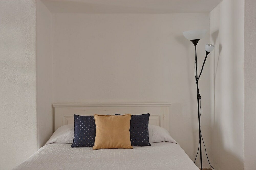 Фото Ayoba Santorini