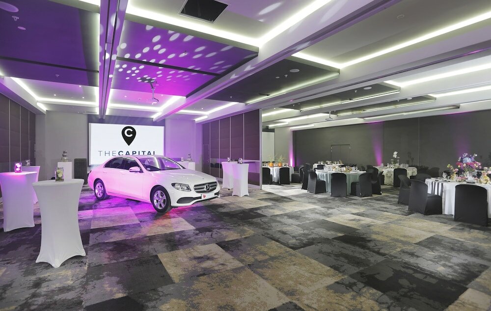 Фото The Capital Menlyn Maine