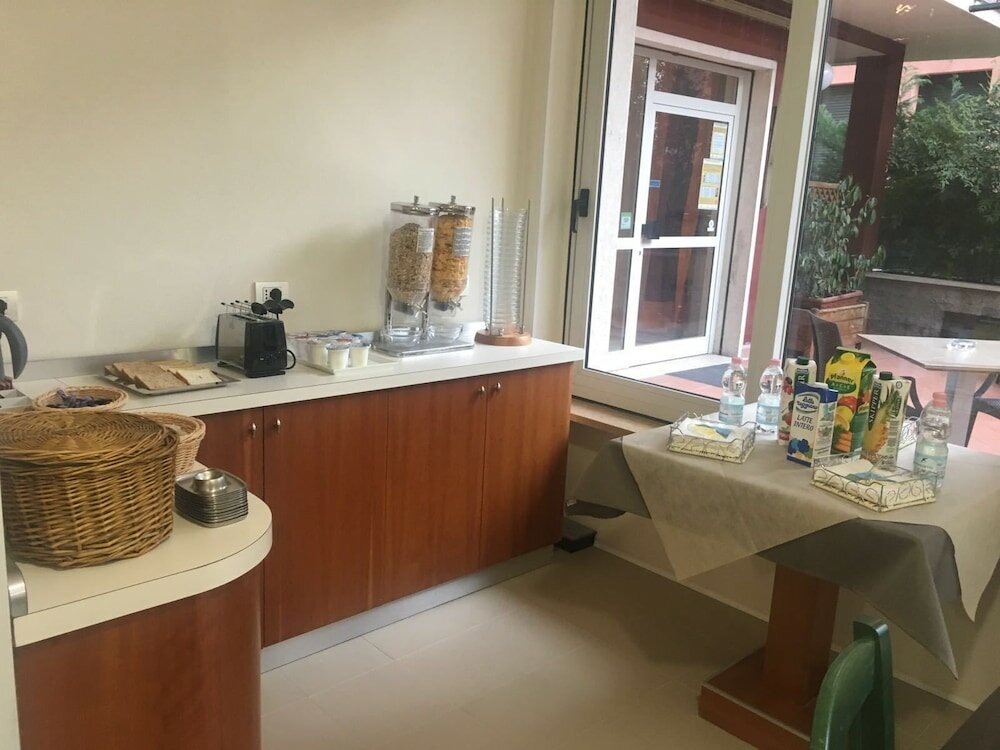 Фото Hotel Capinera