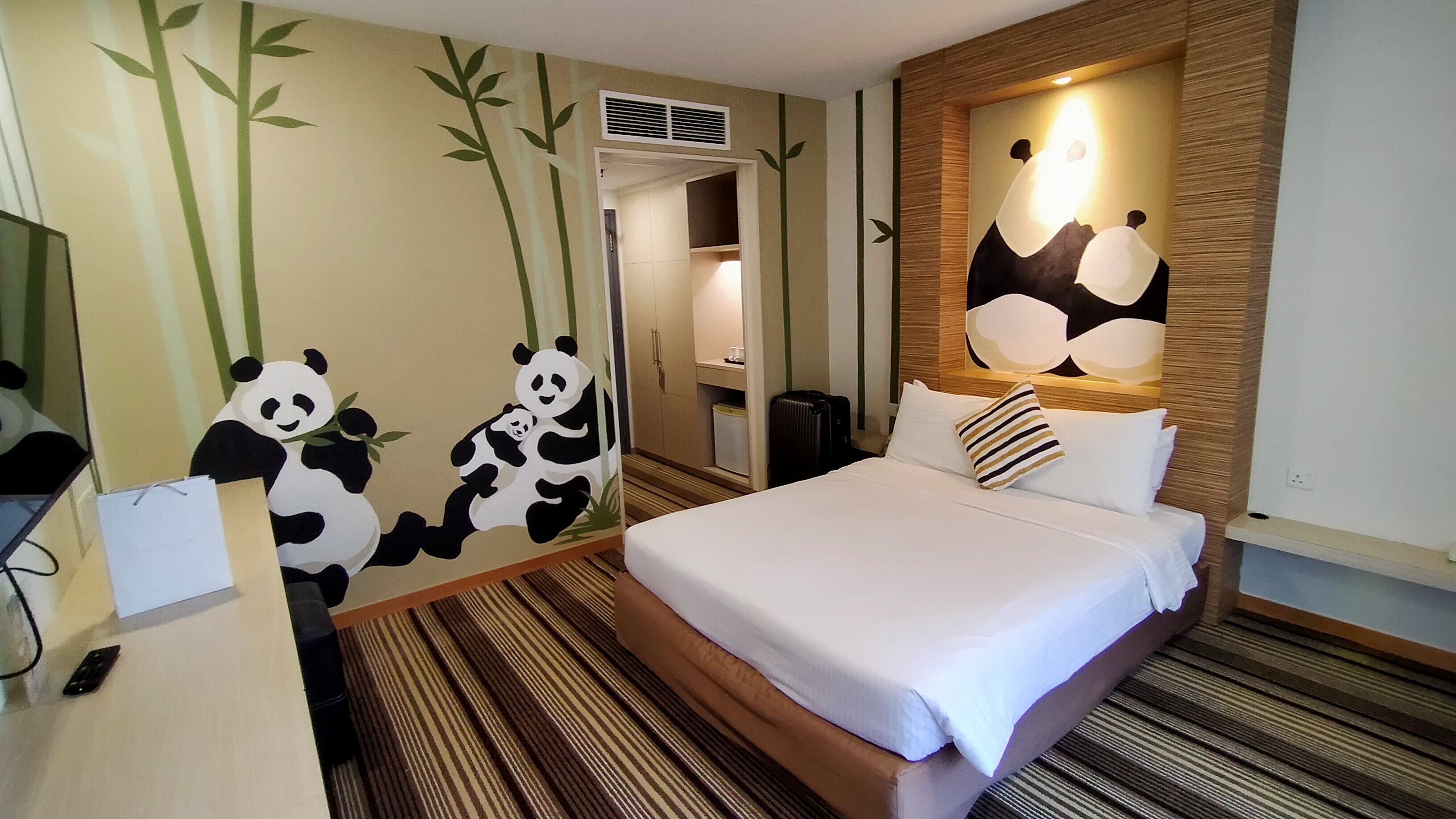 Фото The 5 Elements Hotel