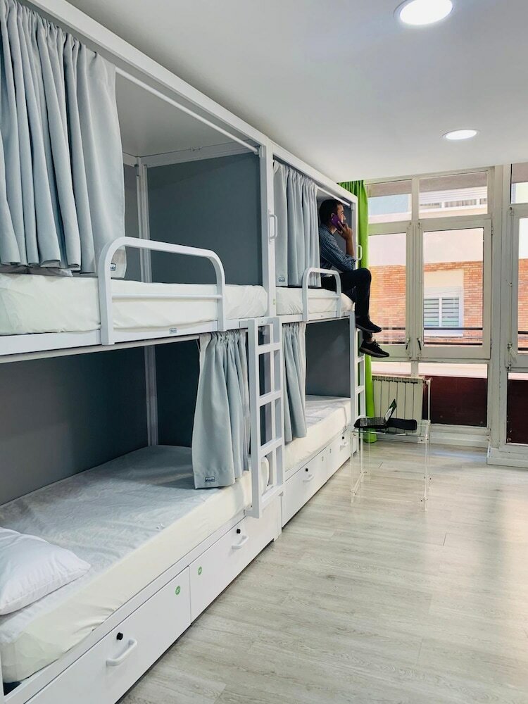 Фото Alberguinn Youth Hostel