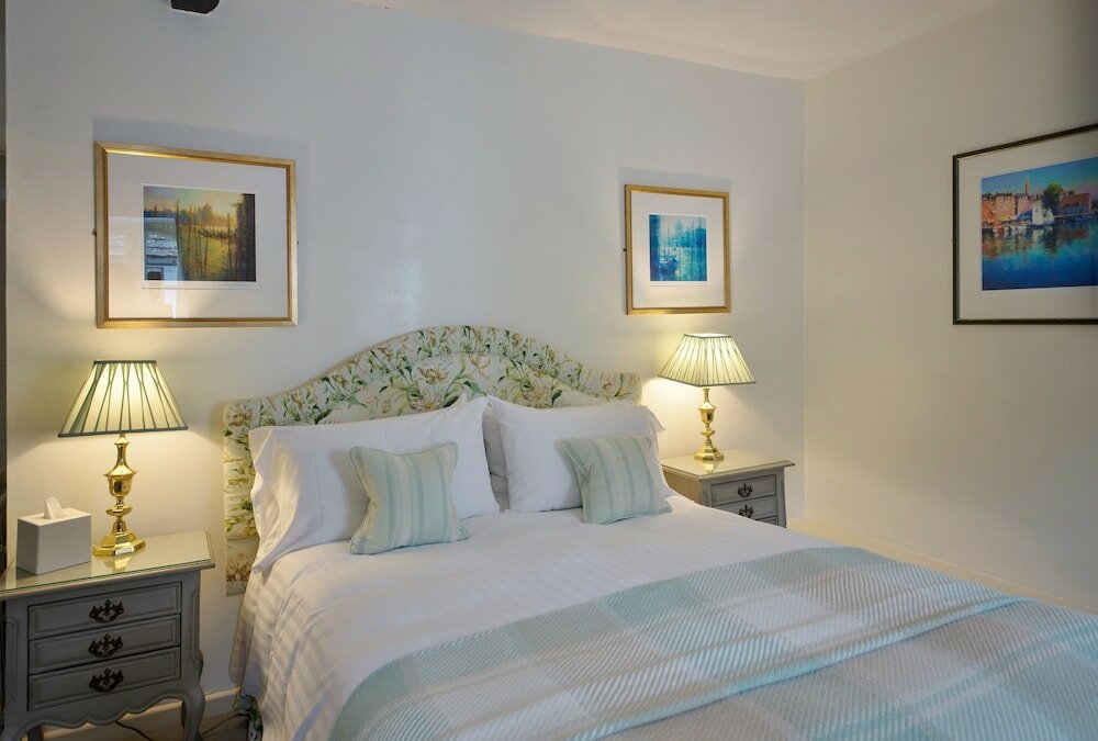 Фото Marlborough Arms Hotel