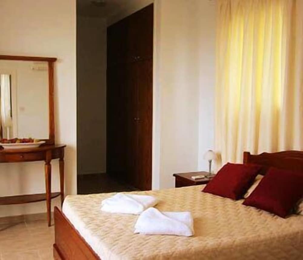 Фото Aura Holiday Villas