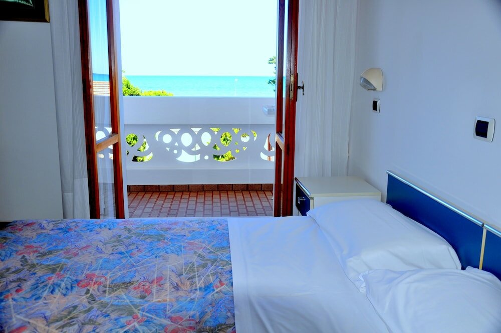 Фото Hotel Beach