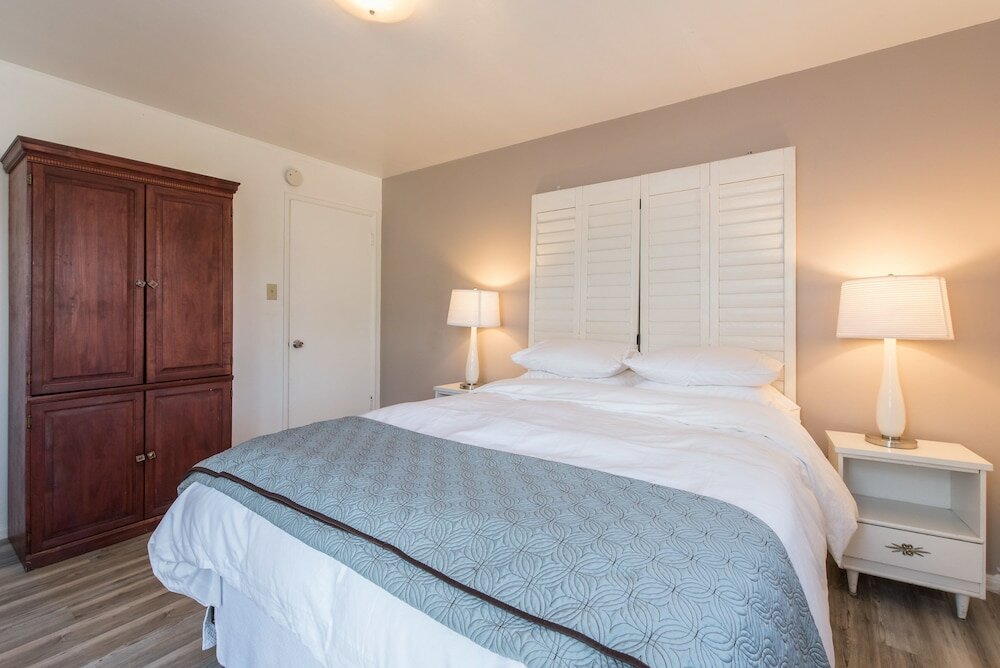 Фото Ventura Beach Cottage