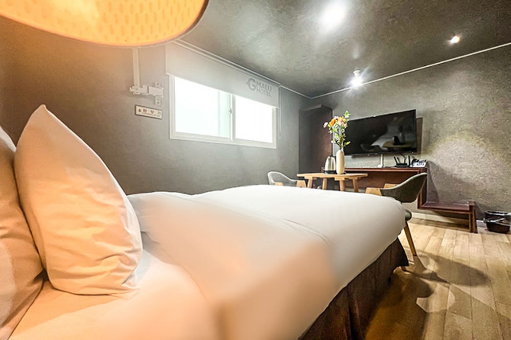 Фото Malu Hotel Suwon