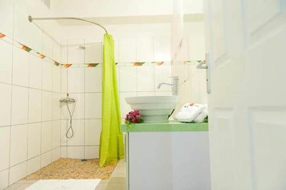 Фото Makare Lagoon Club