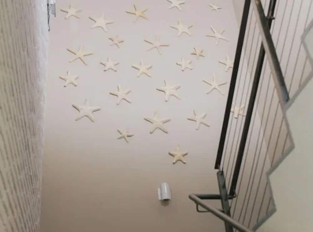 Фото Tides Inn Hotel