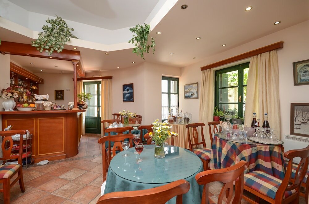 Фото Apollon Hotel