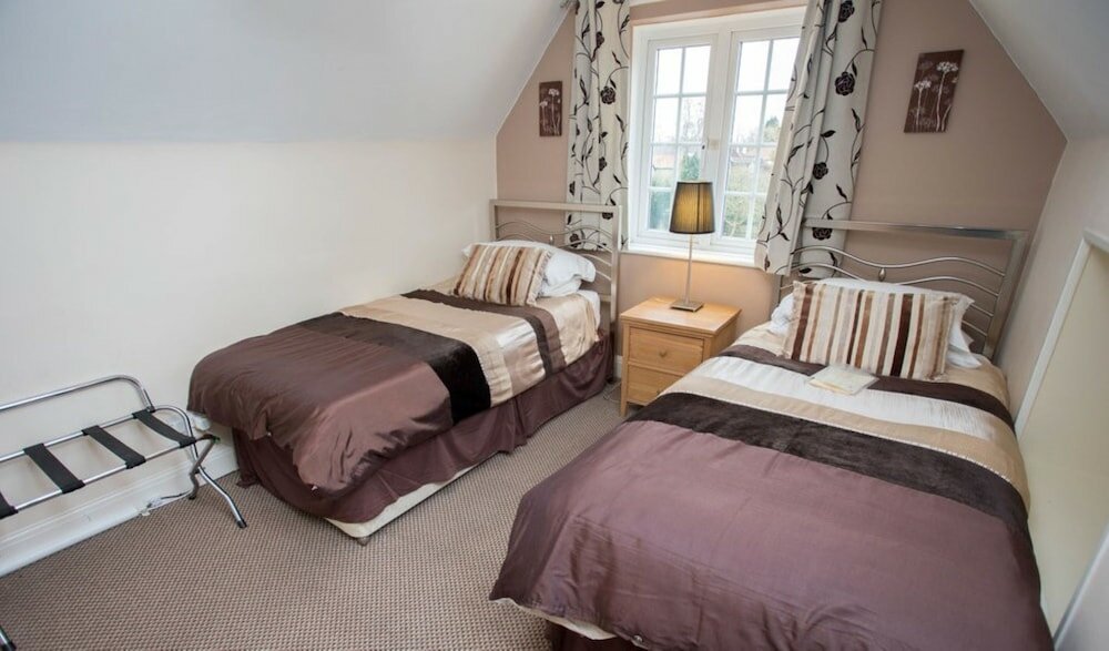 Фото Red Mullions Guest House