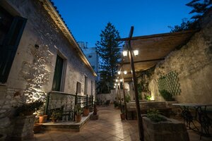 Гостиница Hotel Ibiscos в Каламате