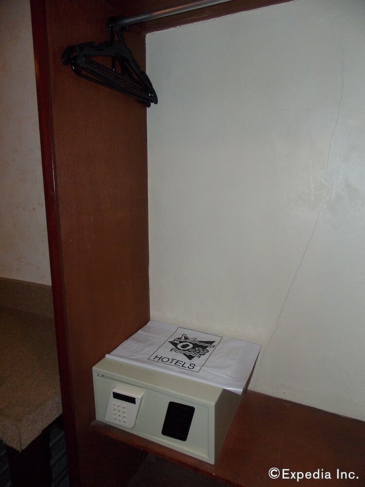 Фото Mo2 Westown Hotel Bacolod - Mandalagan