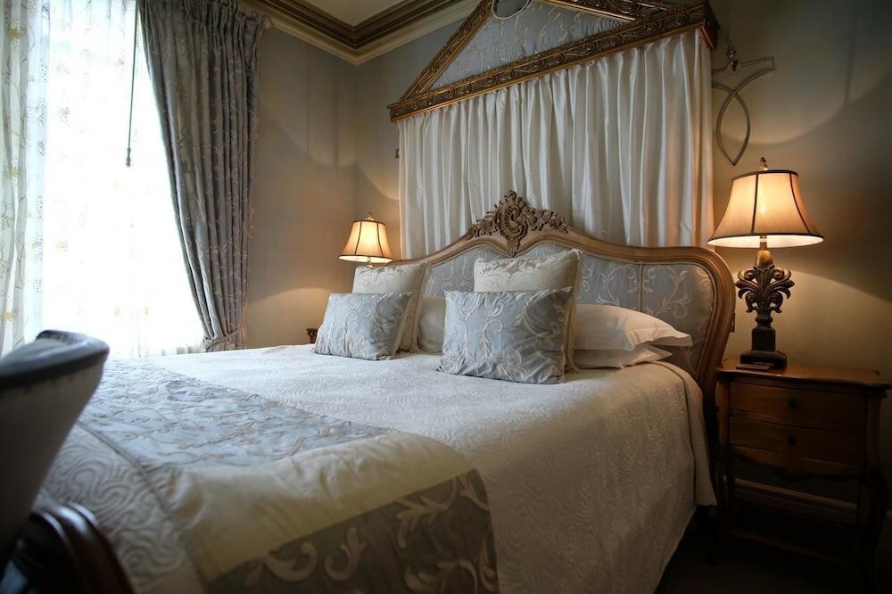 Фото Lypiatt House Hotel