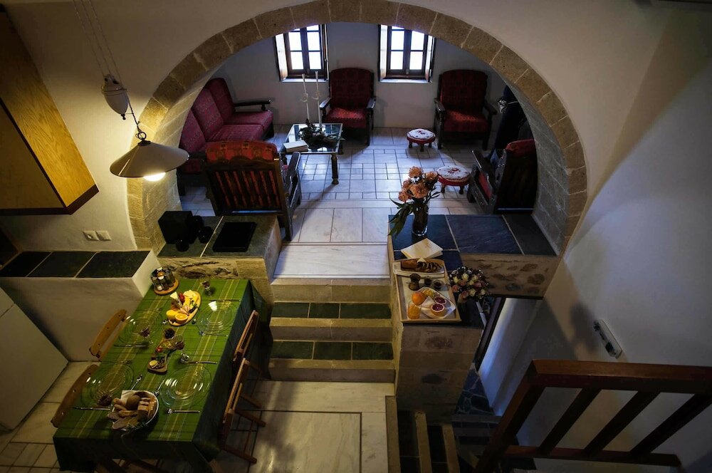 Фото House in the Castle