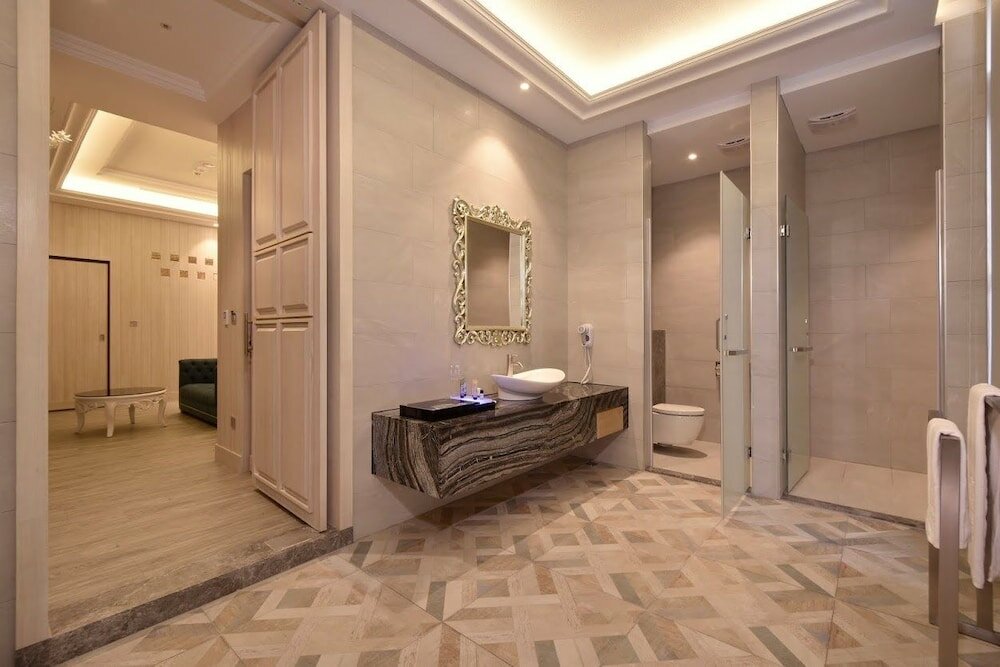 Фото Uher Luxury Resort & Hotel