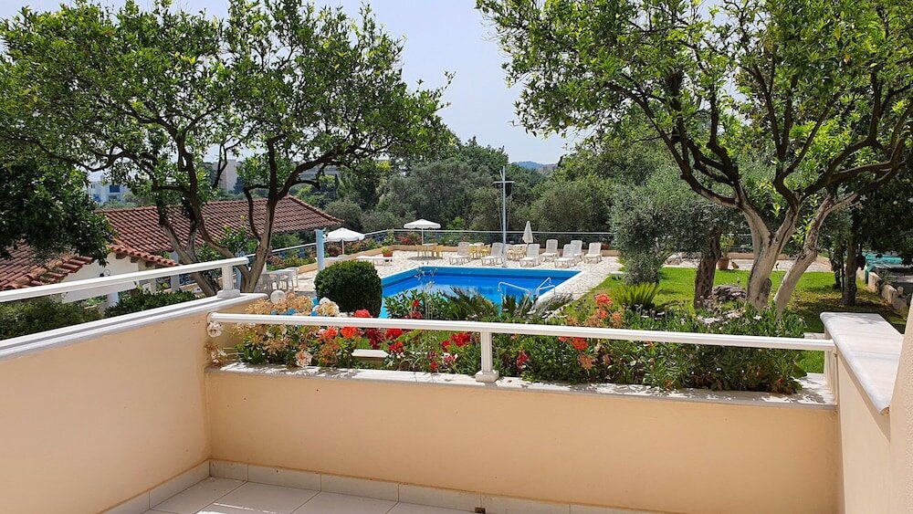 Фото La Calma Hotel