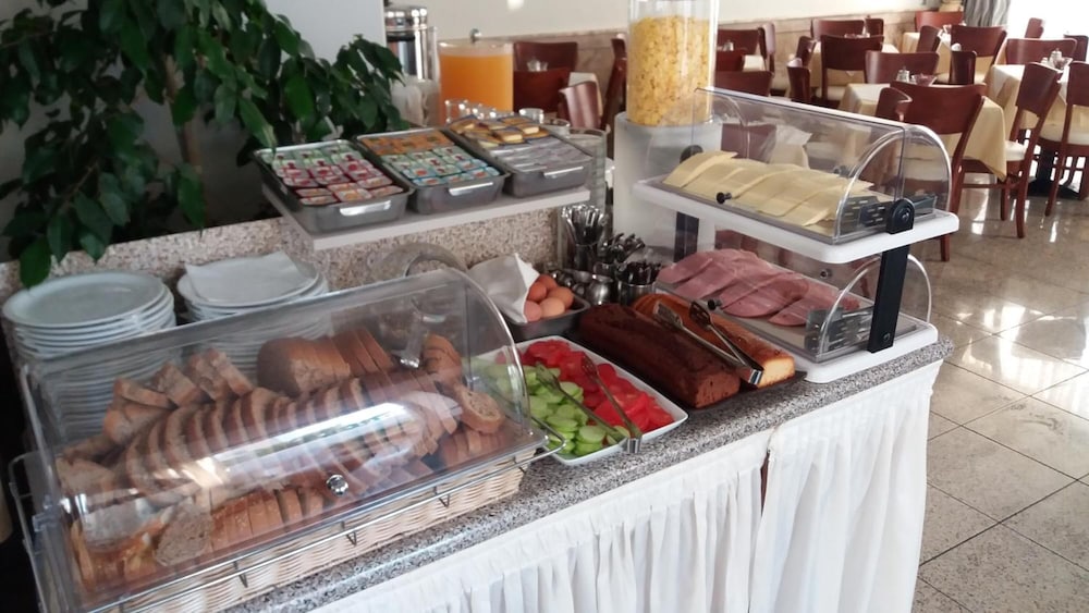 Фото Paritsa Hotel