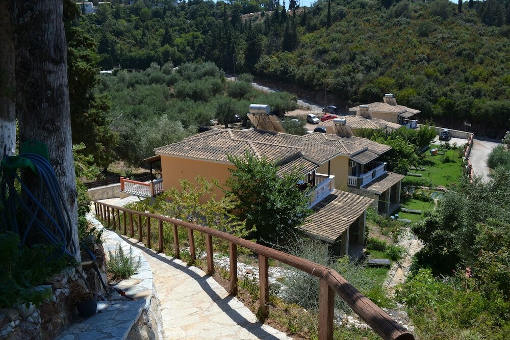 Фото Edem Studios & Apartments