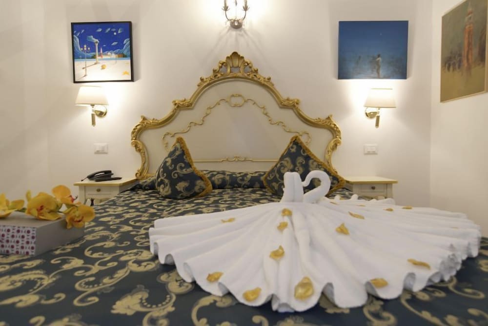 Фото Al Mascaron Ridente