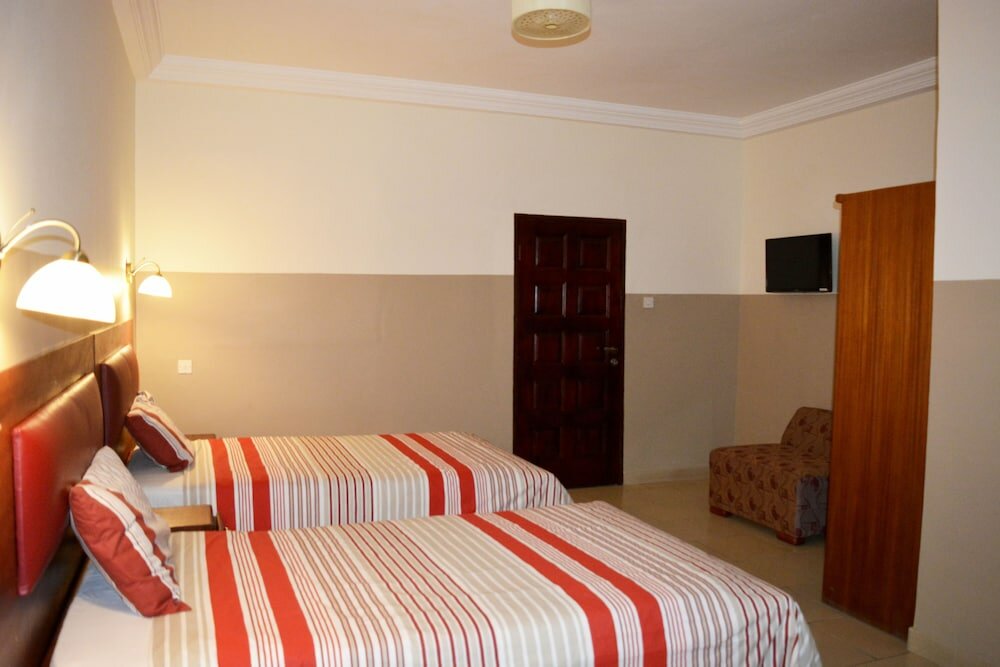 Фото Kunta Kinte