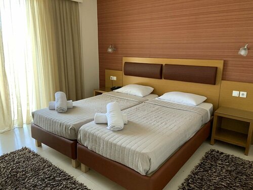 Гостиница Hotel Flisvos