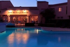 Hôtel Du Village Catalan (Occitanie, Pyrénées-Orientales, Arrondissement de Céret, Banyuls-dels-Aspres, Village Catalan), hotel