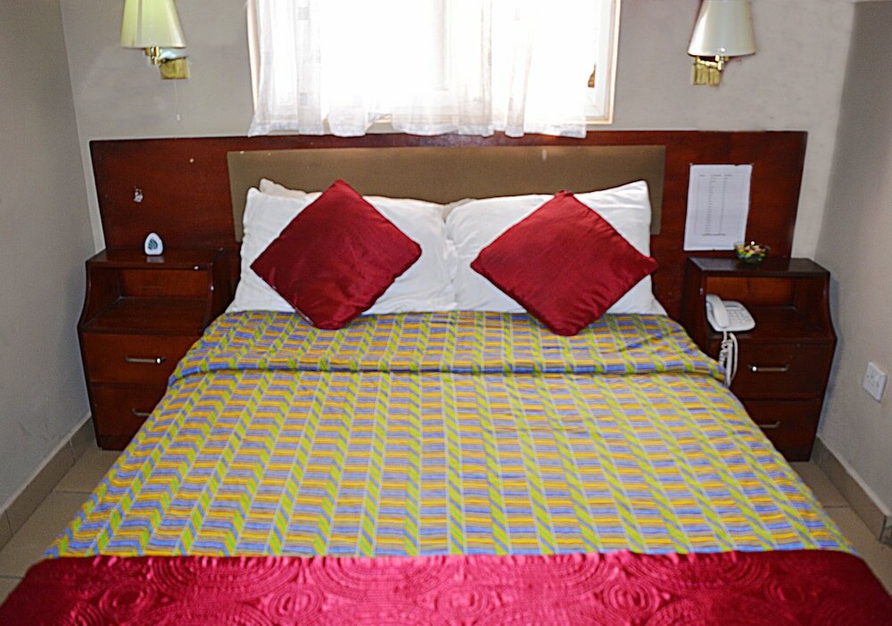 Фото Kunta Kinte