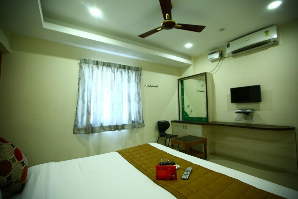 Фото Oyo 1223 Maruthi Residency