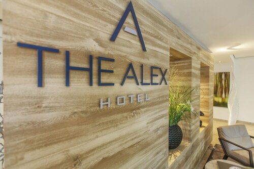 Гостиница The Alex Hotel