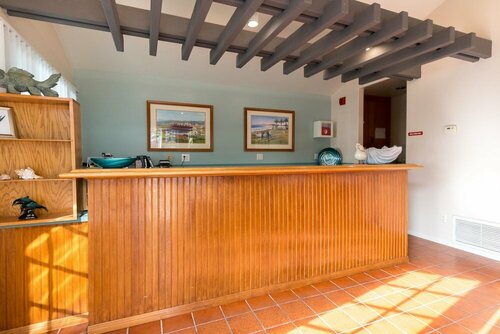 Гостиница Wave Crest Resort в Дель-Маре