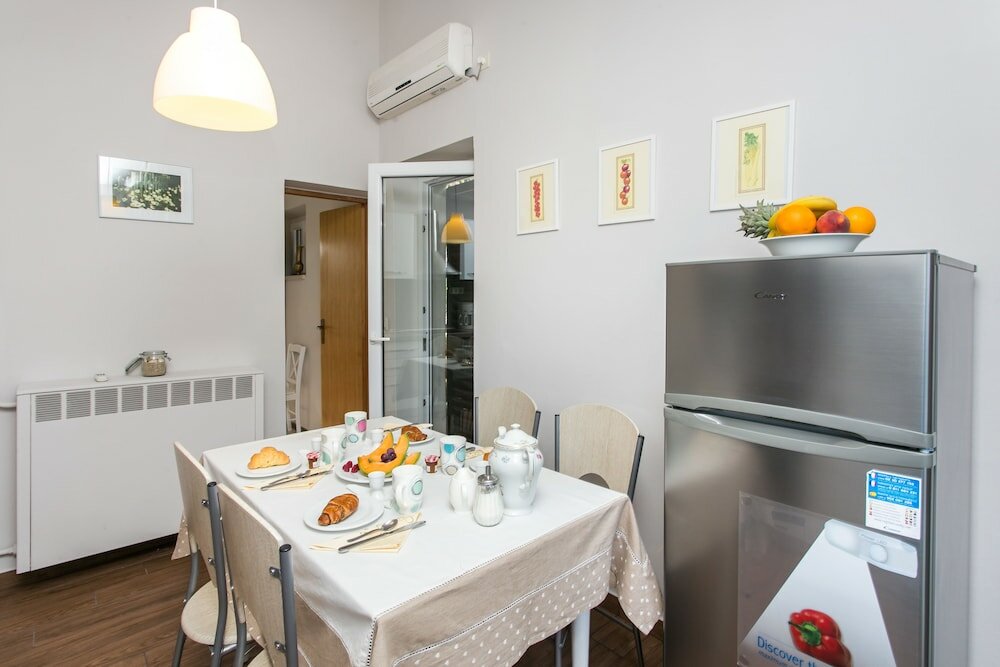 Фото Apartments Villa Mirjana