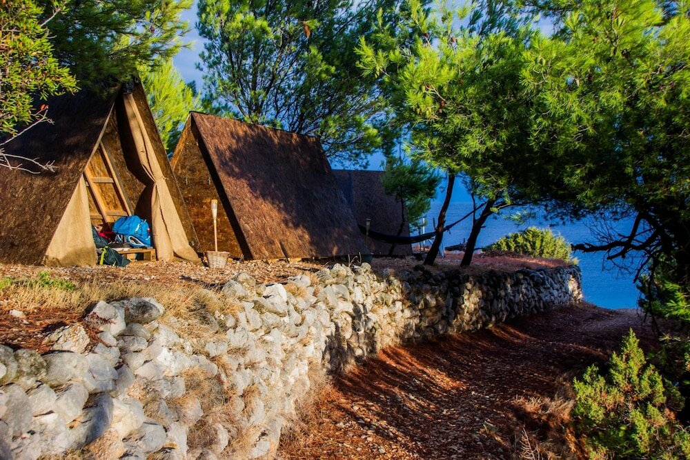 Фото Cast Away - Eco Village