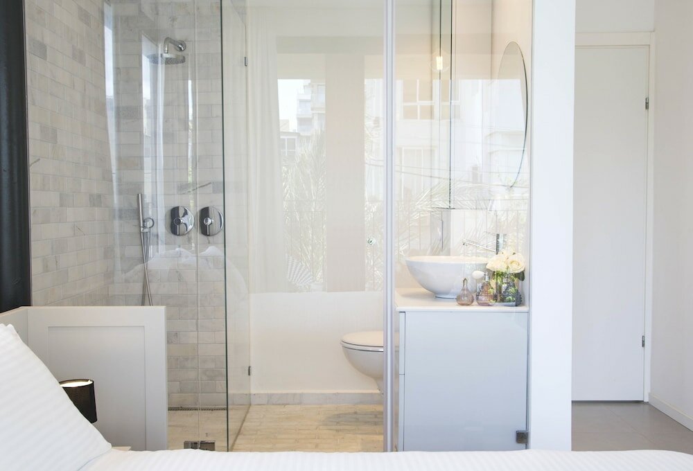 Фото Mr. Promenade - by Tlv2go