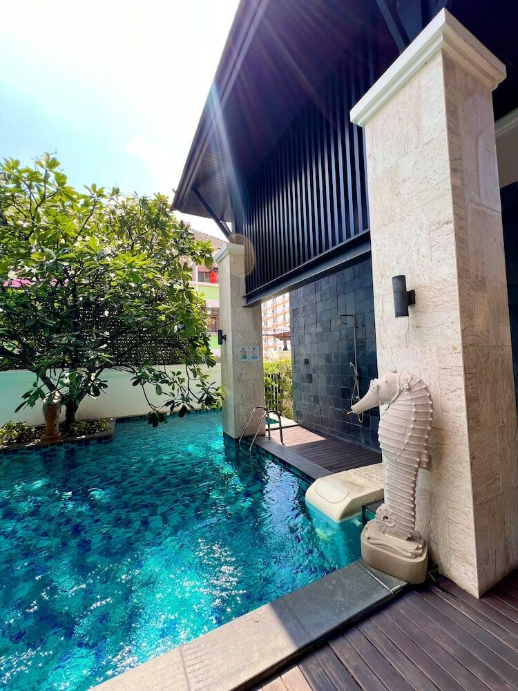 Фото Yotaka Boutique Hotel Bangkok