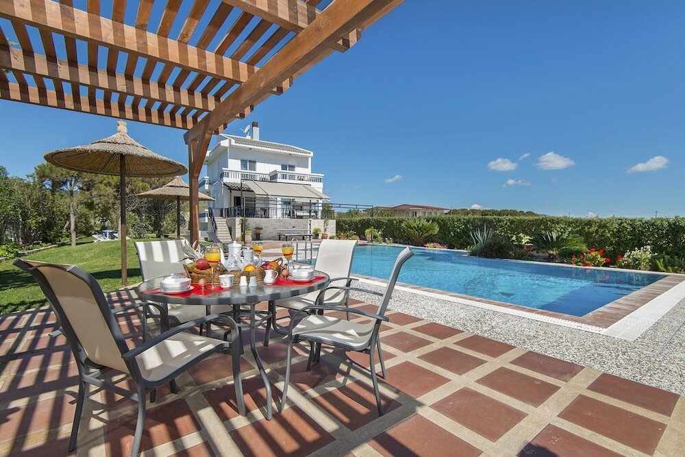 Фото Alkyoni Villa