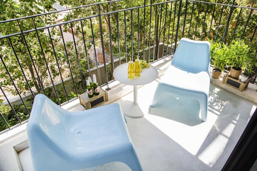 Фото Mr. Promenade - by Tlv2go