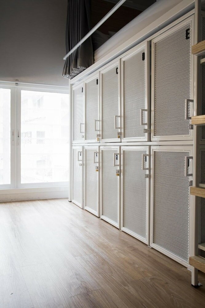 Фото Bed One Block Hostel