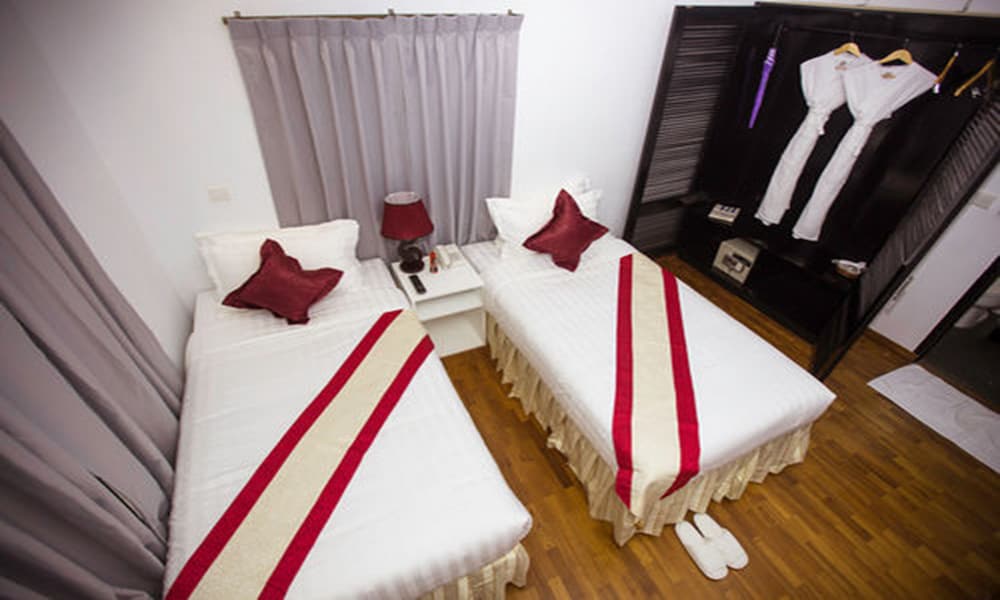 Фото Wh Hotel Thanlyin