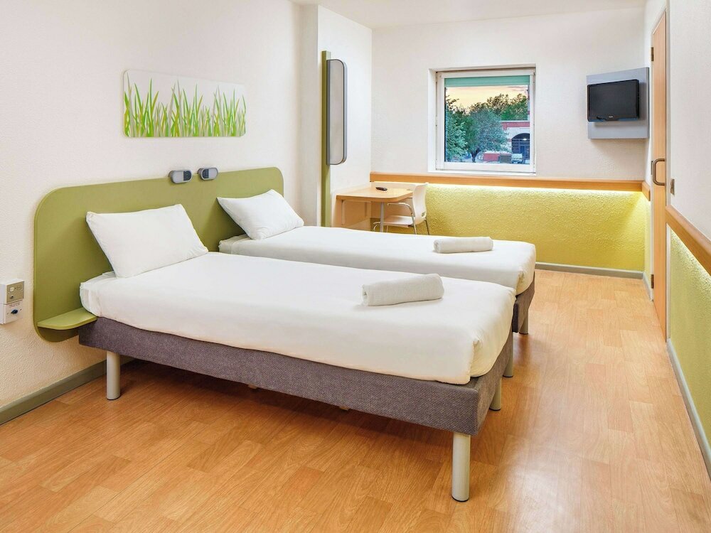 Фото Ibis budget Edinburgh Park