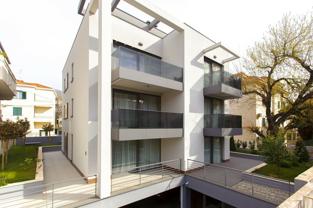 Фото Residence by Vestibul Palace