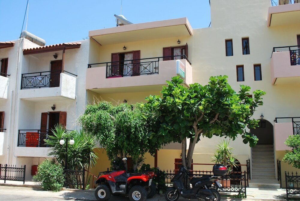 Фото Koula Apartments